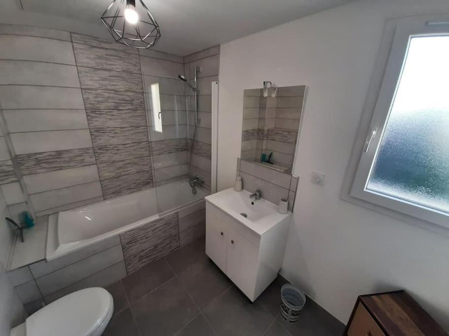 Maison Neuve Tout Equipee Tourville-sur-Odon ภายนอก รูปภาพ